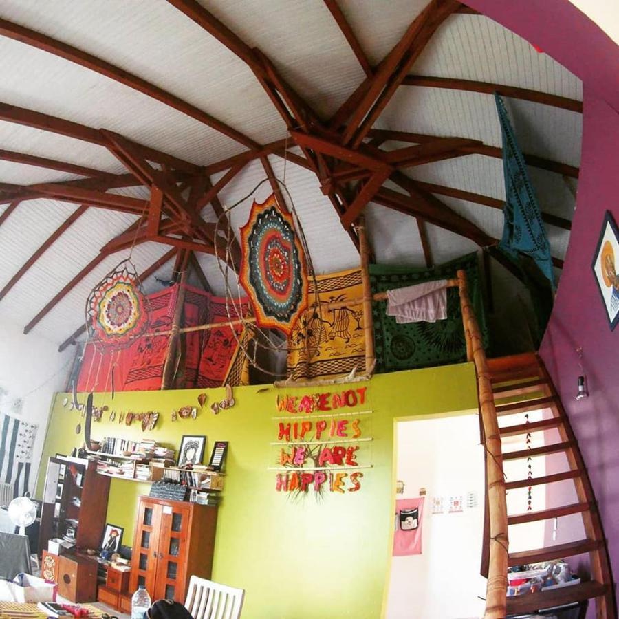 Apartamento Happy Hippies House Sainte-Rose Exterior foto