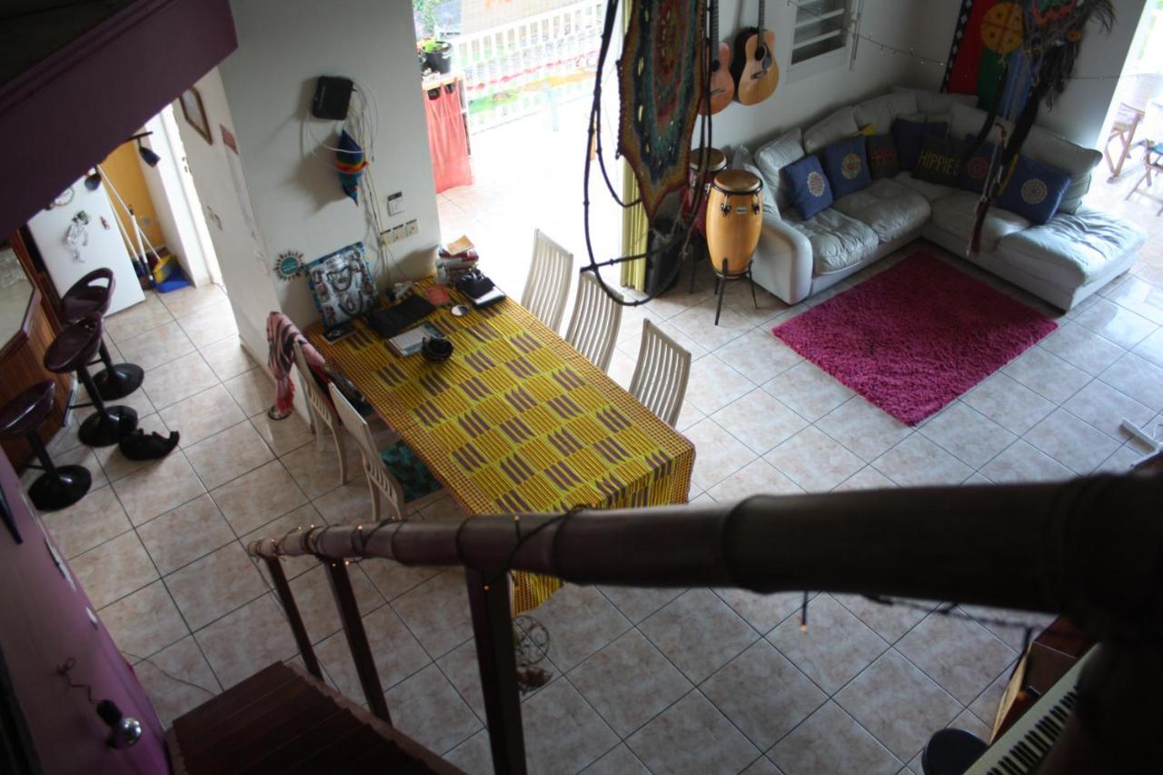 Apartamento Happy Hippies House Sainte-Rose Exterior foto