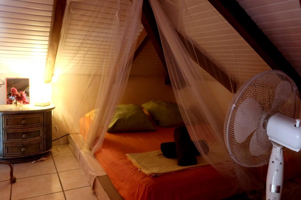 Apartamento Happy Hippies House Sainte-Rose Exterior foto