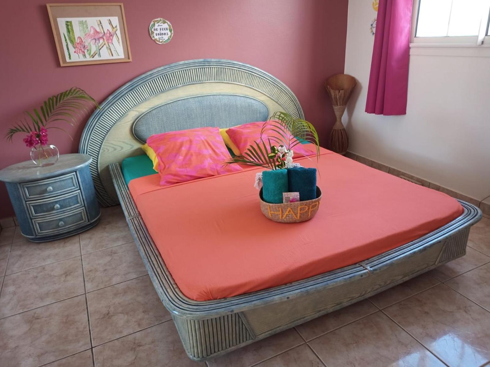 Apartamento Happy Hippies House Sainte-Rose Habitación foto